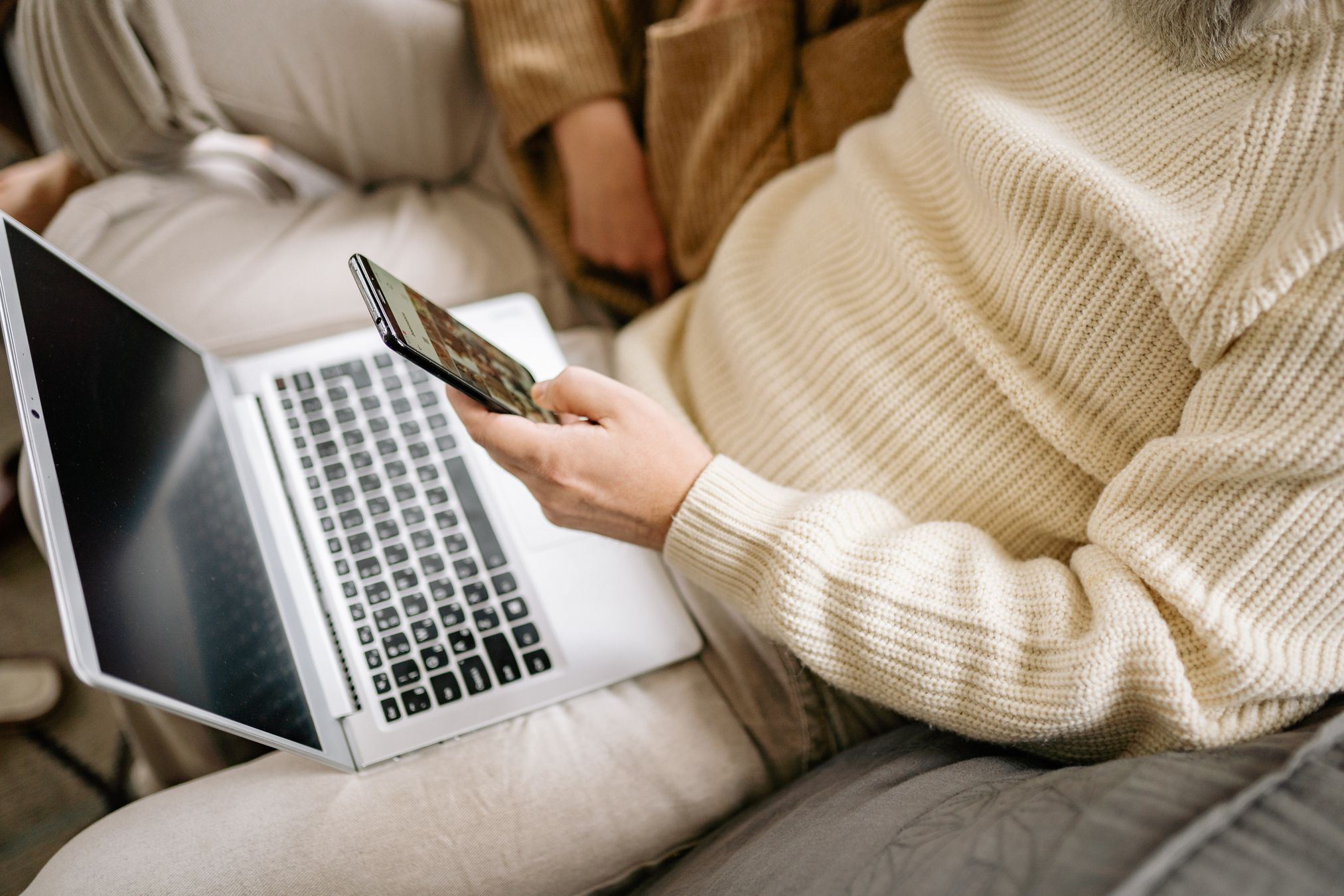 Best AI Agents for Seniors: A Safe Step-by-Step Guide